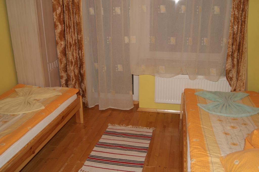 Dom Na Starym Goscincu Tiszyna Villa Dubicze Cerkiewne Ruang foto