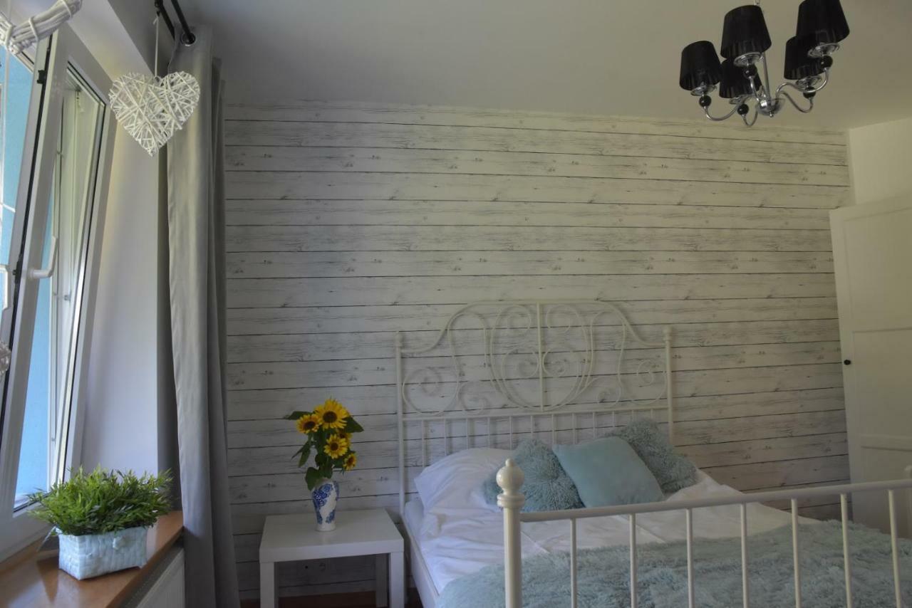 Dom Na Starym Goscincu Tiszyna Villa Dubicze Cerkiewne Bagian luar foto