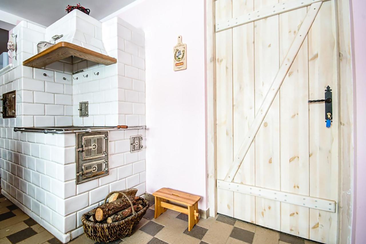 Dom Na Starym Goscincu Tiszyna Villa Dubicze Cerkiewne Bagian luar foto